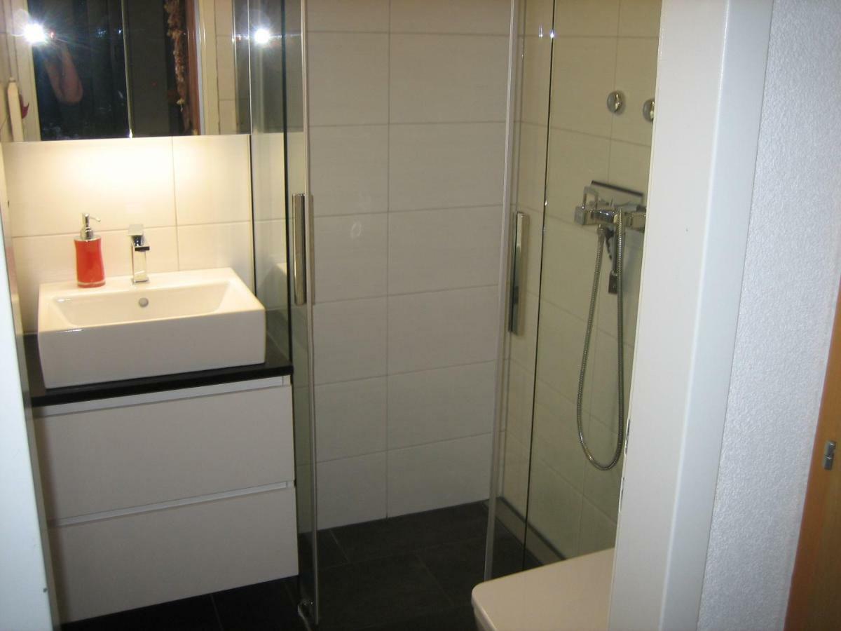 Haus Gentiana A Apartment Grachen Bagian luar foto
