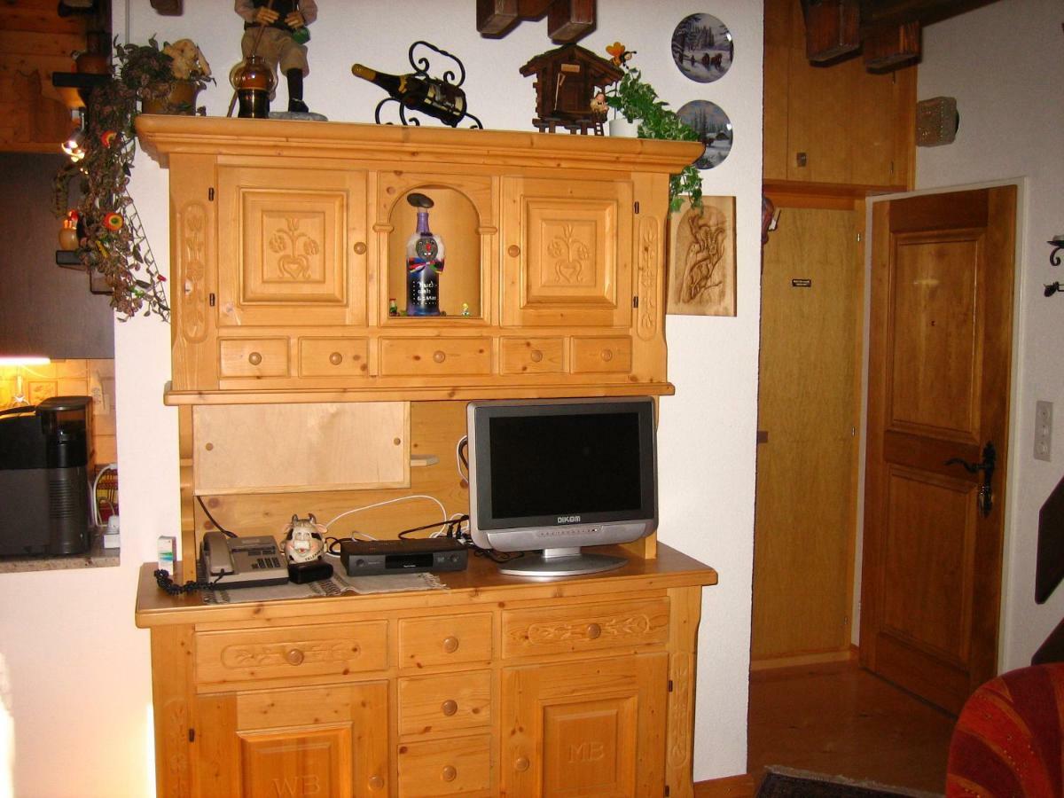 Haus Gentiana A Apartment Grachen Bagian luar foto